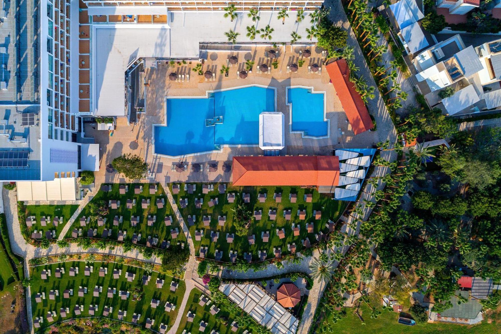 Cavo Maris Beach Hotel Протарас Екстер'єр фото